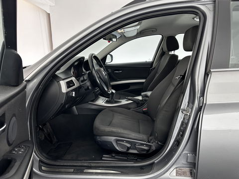 BMW 3 Serie Touring 316i Business Line Sport-Pack ! LOOPT-OP-2-CILINDERS ! *NAVI-FULLMAP | ECC | PDC | CRUISE | COMFORT-SEATS | 17"ALU*