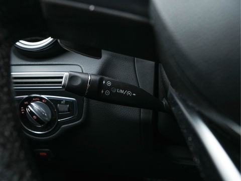 Mercedes-Benz GLC 220 d 4MATIC Ambition AMG-Styling Aut. *PANO | FULL-LED | LEATHER-ALCANTARA | NAVI-FULLMAP | SHIFT-PADDLES | AMBIENT-LIGHT | ECC | PDC | CRUISE | SPORT-SEATS | 20''ALU*