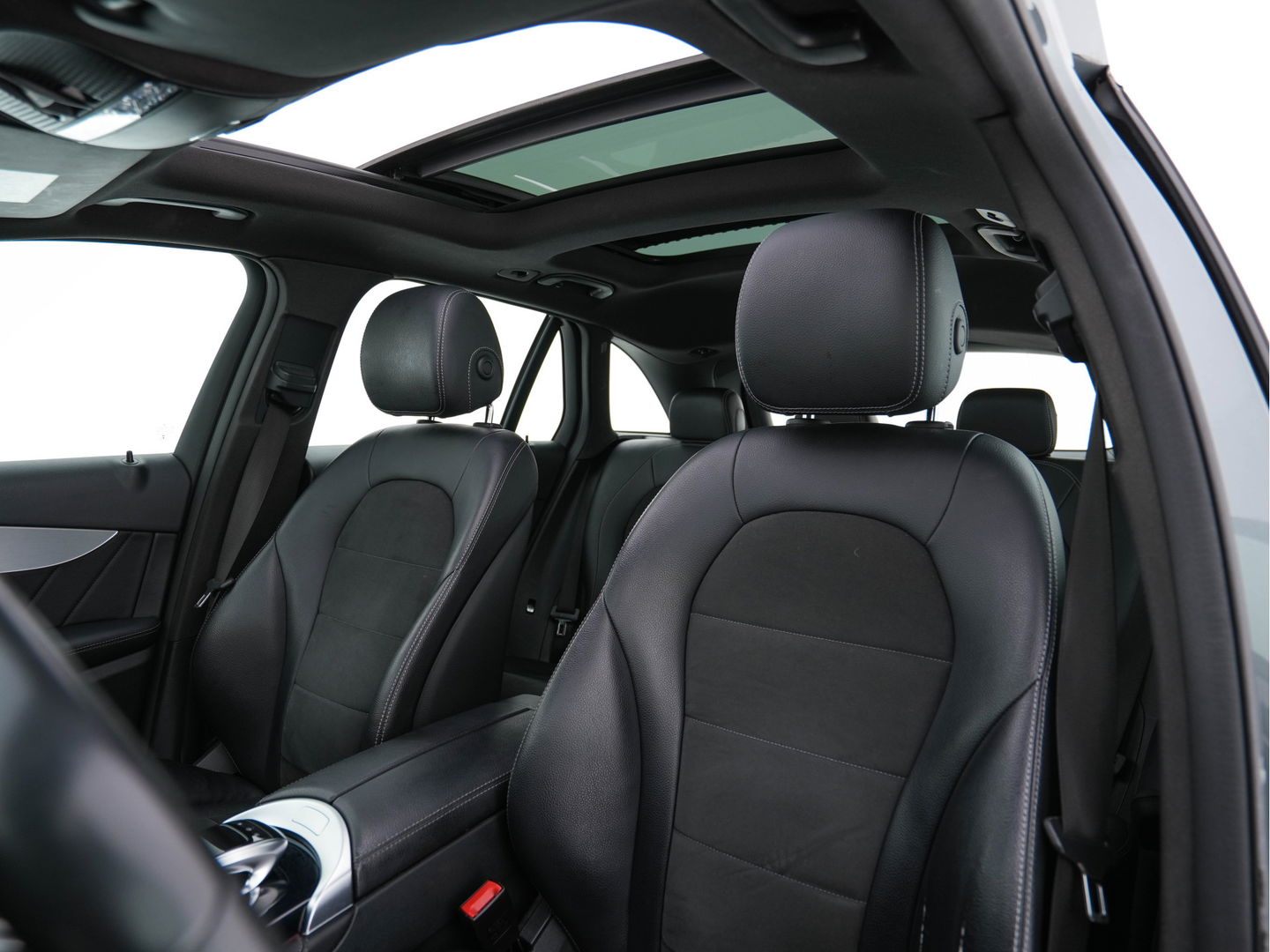 Mercedes-Benz GLC 220 d 4MATIC Ambition AMG-Styling Aut. *PANO | FULL-LED | LEATHER-ALCANTARA | NAVI-FULLMAP | SHIFT-PADDLES | AMBIENT-LIGHT | ECC | PDC | CRUISE | SPORT-SEATS | 20''ALU*