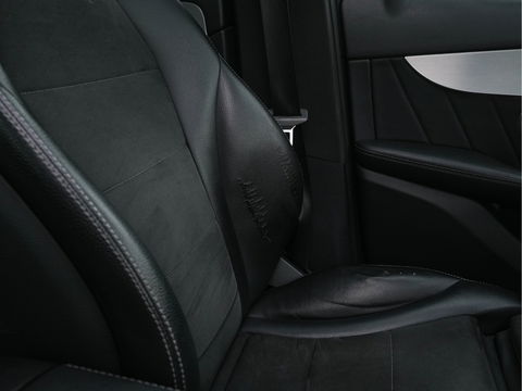 Mercedes-Benz GLC 220 d 4MATIC Ambition AMG-Styling Aut. *PANO | FULL-LED | LEATHER-ALCANTARA | NAVI-FULLMAP | SHIFT-PADDLES | AMBIENT-LIGHT | ECC | PDC | CRUISE | SPORT-SEATS | 20''ALU*