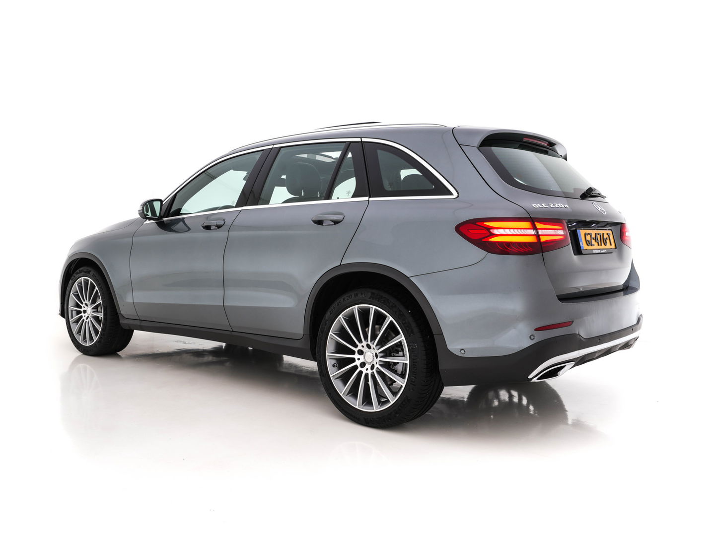 Mercedes-Benz GLC 220 d 4MATIC Ambition AMG-Styling Aut. *PANO | FULL-LED | LEATHER-ALCANTARA | NAVI-FULLMAP | SHIFT-PADDLES | AMBIENT-LIGHT | ECC | PDC | CRUISE | SPORT-SEATS | 20''ALU*