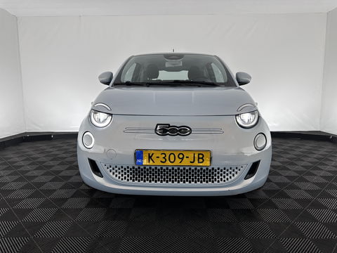 Fiat 500 Icon 42 kWh [ 3-Fase ] (INCL-BTW) *FULL-LED | DIGI-COCKPIT | CCS-FASTLOADER | KEYLESS | CAMERA | NAVI-FULLMAP | DAB+ | ECC | PDC | CRUISE | LANE-ASSIST | APP.CONNECT | COMFORT-SEATS | 16''ALU*