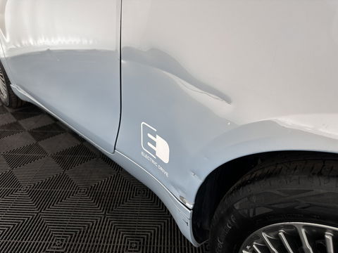 Fiat 500 Icon 42 kWh [ 3-Fase ] (INCL-BTW) *FULL-LED | DIGI-COCKPIT | CCS-FASTLOADER | KEYLESS | CAMERA | NAVI-FULLMAP | DAB+ | ECC | PDC | CRUISE | LANE-ASSIST | APP.CONNECT | COMFORT-SEATS | 16''ALU*