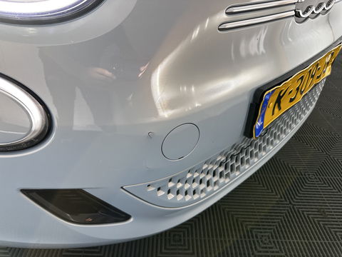 Fiat 500 Icon 42 kWh [ 3-Fase ] (INCL-BTW) *FULL-LED | DIGI-COCKPIT | CCS-FASTLOADER | KEYLESS | CAMERA | NAVI-FULLMAP | DAB+ | ECC | PDC | CRUISE | LANE-ASSIST | APP.CONNECT | COMFORT-SEATS | 16''ALU*