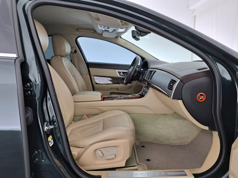 Jaguar XF 2.7D V6 Premium Luxury !"DISTRIBUTIE VERSPRONGEN LOOPT NIET! Aut. *XENON | NAPPA-LEATHER | NAVI-FULLMAP | KEYLESS | CAMERA |  ENTERTAINMENT-PACK | ECC | PDC | CRUISE | COMFORT-SEATS | 19''ALU*