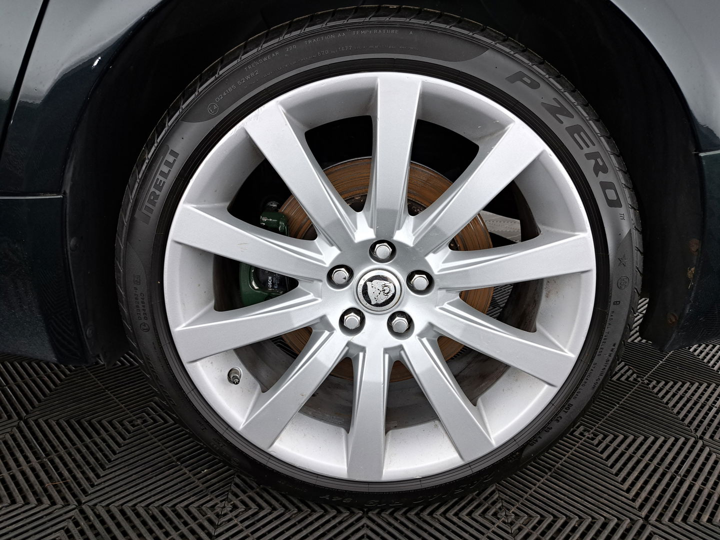 Jaguar XF 2.7D V6 Premium Luxury !"DISTRIBUTIE VERSPRONGEN LOOPT NIET! Aut. *XENON | NAPPA-LEATHER | NAVI-FULLMAP | KEYLESS | CAMERA |  ENTERTAINMENT-PACK | ECC | PDC | CRUISE | COMFORT-SEATS | 19''ALU*