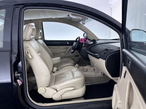 Volkswagen New Beetle 2.0 Highline *FULL-LEATHER | AIRCO | HEATED-SEATS | COMFORT-SEATS | 16''ALU*