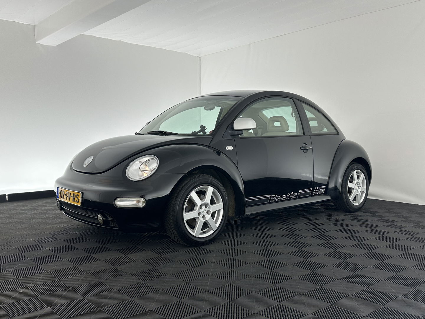 Volkswagen New Beetle 2.0 Highline *FULL-LEATHER | AIRCO | HEATED-SEATS | COMFORT-SEATS | 16''ALU*