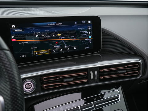 Mercedes-Benz EQC 400 4MATIC Premium Plus 80 kWh [ 3-FASE ] (INCL-BTW) *PANO | WIDE-SCREEN-DIGI-COCKPIT | HEAD-UP | DISTRONIC-PLUS | MULTI-BEAM | BURMESTER-SOUND | MEMORY-PACK | SURROUND-VIEW | KEYLESS | ARTICO-FULL-LEATHER | SPORT-SEATS | DAB+ | 20''