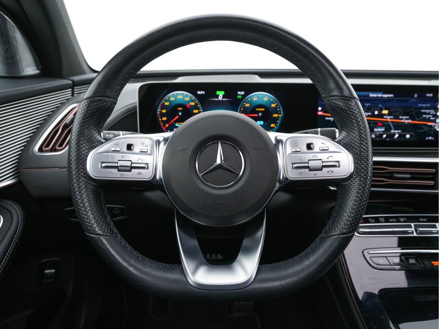 Mercedes-Benz EQC 400 4MATIC Premium Plus 80 kWh (INCL-BTW) *PANO | WIDE-SCREEN-DIGI-COCKPIT | HEAD-UP | DISTRONIC-PLUS | MULTI-BEAM | BURMESTER-SOUND | MEMORY-PACK | SURROUND-VIEW | KEYLESS | ARTICO-FULL-LEATHER | SPORT-SEATS | DAB+ | 20''