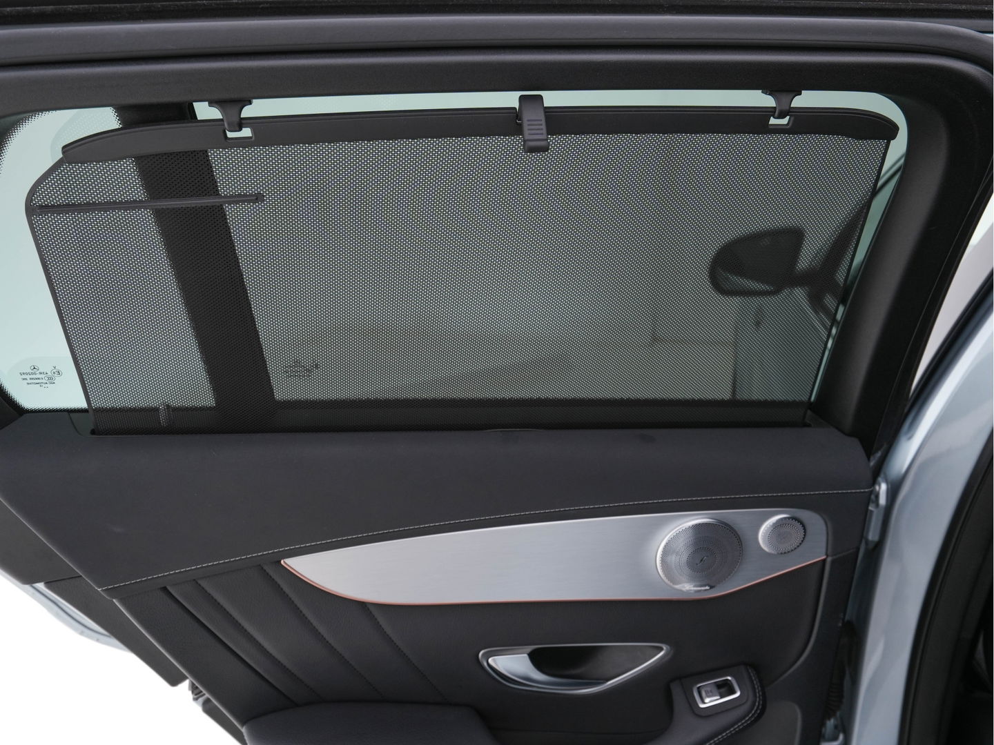 Mercedes-Benz EQC 400 4MATIC Premium Plus 80 kWh [ 3-FASE ] (INCL-BTW) *PANO | WIDE-SCREEN-DIGI-COCKPIT | HEAD-UP | DISTRONIC-PLUS | MULTI-BEAM | BURMESTER-SOUND | MEMORY-PACK | SURROUND-VIEW | KEYLESS | ARTICO-FULL-LEATHER | SPORT-SEATS | DAB+ | 20''