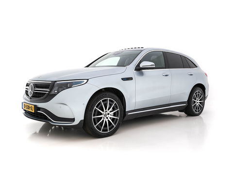 Mercedes-Benz EQC 400 4MATIC Premium Plus 80 kWh [ 3-FASE ] (INCL-BTW) *PANO | WIDE-SCREEN-DIGI-COCKPIT | HEAD-UP | DISTRONIC-PLUS | MULTI-BEAM | BURMESTER-SOUND | MEMORY-PACK | SURROUND-VIEW | KEYLESS | ARTICO-FULL-LEATHER | SPORT-SEATS | DAB+ | 20''