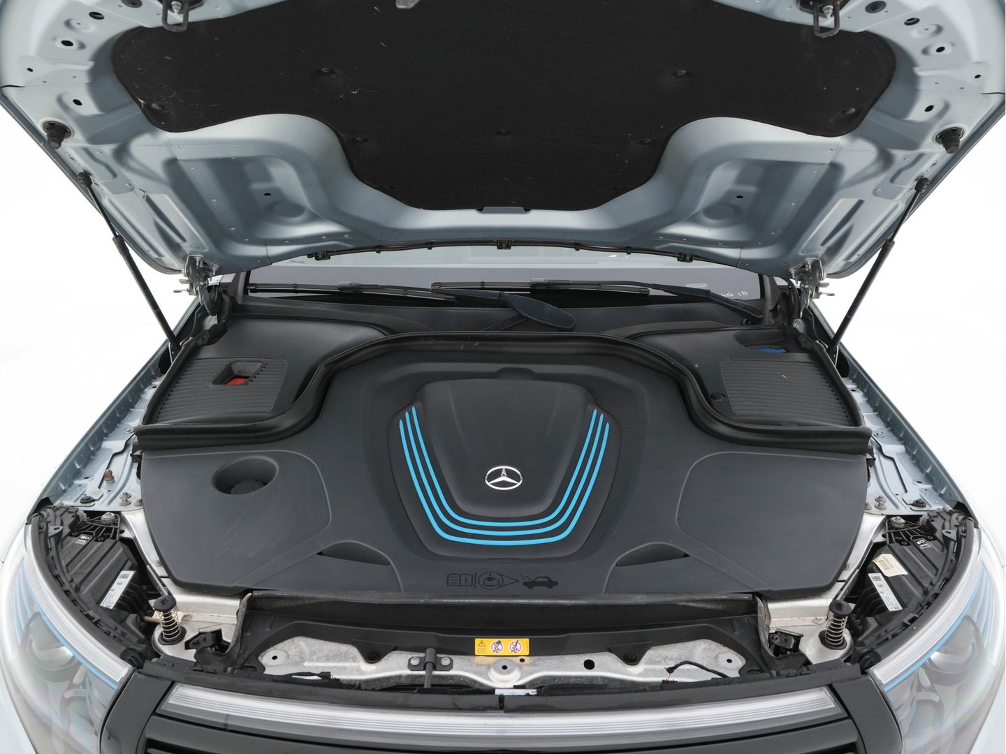 Mercedes-Benz EQC 400 4MATIC Premium Plus 80 kWh [ 3-FASE ] (INCL-BTW) *PANO | WIDE-SCREEN-DIGI-COCKPIT | HEAD-UP | DISTRONIC-PLUS | MULTI-BEAM | BURMESTER-SOUND | MEMORY-PACK | SURROUND-VIEW | KEYLESS | ARTICO-FULL-LEATHER | SPORT-SEATS | DAB+ | 20''