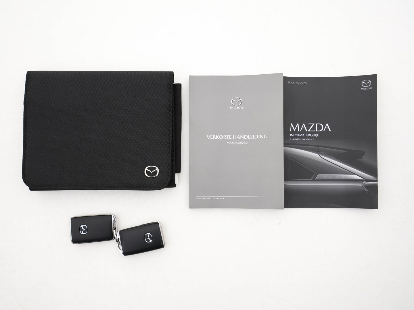 Mazda MX-30 e-SkyActiv 145 First Edition 36 kWh (INCL-BTW) *ADAPT.-CRUISE | HEAD-UP | FULL-LED | NAVI-FULLMAP | LEATHER-MICROFIBRE | CCS-FASTLOADER | KEYLESS | BLIND-SPOT |CAMERA | DIGI-COCKPIT | MEMORY-PACK | SHIFT-PADDLES | ...