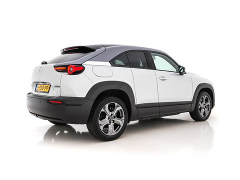 Mazda MX-30 e-SkyActiv 145 First Edition 36 kWh (INCL-BTW) *ADAPT.-CRUISE | HEAD-UP | FULL-LED | NAVI-FULLMAP | LEATHER-MICROFIBRE | CCS-FASTLOADER | KEYLESS | BLIND-SPOT |CAMERA | DIGI-COCKPIT | MEMORY-PACK | SHIFT-PADDLES | ...