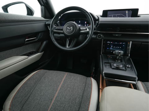 Mazda MX-30 e-SkyActiv 145 First Edition 36 kWh (INCL-BTW) *ADAPT.-CRUISE | HEAD-UP | FULL-LED | NAVI-FULLMAP | LEATHER-MICROFIBRE | CCS-FASTLOADER | KEYLESS | BLIND-SPOT |CAMERA | DIGI-COCKPIT | MEMORY-PACK | SHIFT-PADDLES | ...