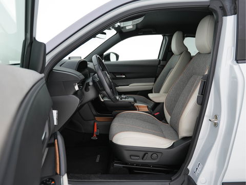 Mazda MX-30 e-SkyActiv 145 First Edition 36 kWh (INCL-BTW) *ADAPT.-CRUISE | HEAD-UP | FULL-LED | NAVI-FULLMAP | LEATHER-MICROFIBRE | CCS-FASTLOADER | KEYLESS | BLIND-SPOT |CAMERA | DIGI-COCKPIT | MEMORY-PACK | SHIFT-PADDLES | ...