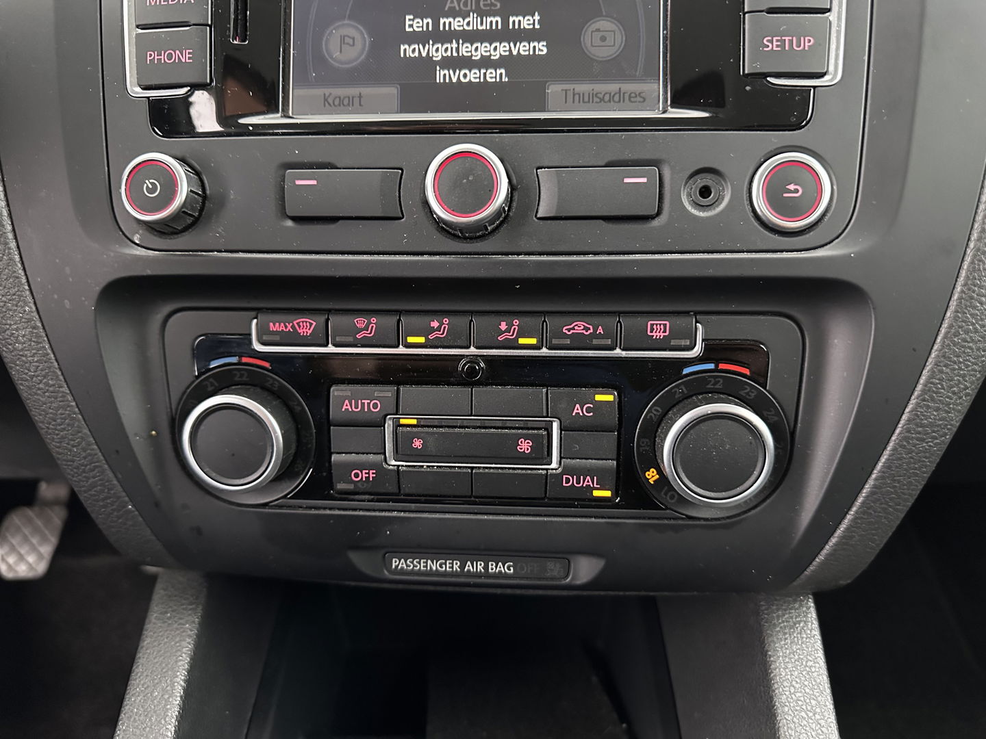 Volkswagen Jetta 1.6 TDI Comfort Executive Line BlueMotion *NAVI | AIRCO | PDC | CRUISE | TOWBAR | COMFORT-SEATS | 17''ALU*