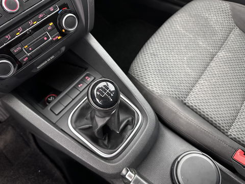 Volkswagen Jetta 1.6 TDI Comfort Executive Line BlueMotion *NAVI | AIRCO | PDC | CRUISE | TOWBAR | COMFORT-SEATS | 17''ALU*