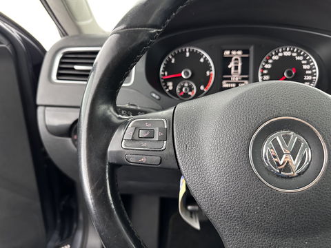 Volkswagen Jetta 1.6 TDI Comfort Executive Line BlueMotion *NAVI | AIRCO | PDC | CRUISE | TOWBAR | COMFORT-SEATS | 17''ALU*