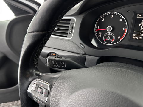 Volkswagen Jetta 1.6 TDI Comfort Executive Line BlueMotion *NAVI | AIRCO | PDC | CRUISE | TOWBAR | COMFORT-SEATS | 17''ALU*