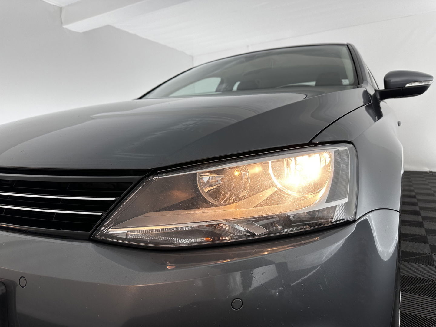 Volkswagen Jetta 1.6 TDI Comfort Executive Line BlueMotion *NAVI | AIRCO | PDC | CRUISE | TOWBAR | COMFORT-SEATS | 17''ALU*
