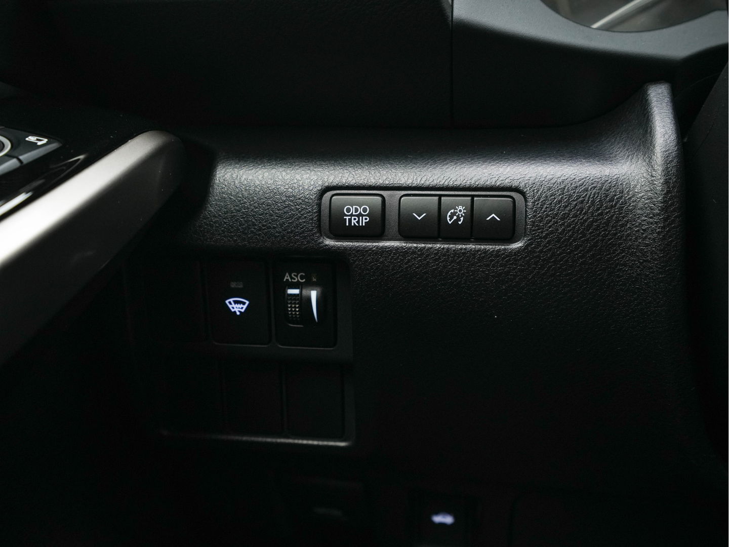 Lexus IS 300h Hybrid Business Line Aut. *NAVI-FULLMAP | FULL-LED | LEATHER-MICROFIBRE | CAMERA | SHIFT-PADDLES | ECC | PDC | CRUISE | SPORT-SEATS | 17''ALU*