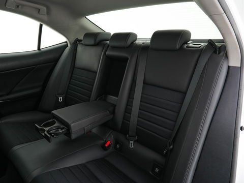 Lexus IS 300h Hybrid Business Line Aut. *NAVI-FULLMAP | FULL-LED | LEATHER-MICROFIBRE | CAMERA | SHIFT-PADDLES | ECC | PDC | CRUISE | SPORT-SEATS | 17''ALU*