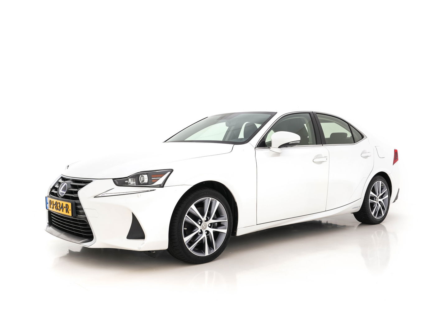 Lexus IS 300h Hybrid Business Line Aut. *NAVI-FULLMAP | FULL-LED | LEATHER-MICROFIBRE | CAMERA | SHIFT-PADDLES | ECC | PDC | CRUISE | SPORT-SEATS | 17''ALU*