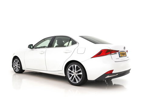 Lexus IS 300h Hybrid Business Line Aut. *NAVI-FULLMAP | FULL-LED | LEATHER-MICROFIBRE | CAMERA | SHIFT-PADDLES | ECC | PDC | CRUISE | SPORT-SEATS | 17''ALU*