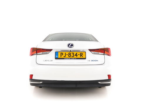 Lexus IS 300h Hybrid Business Line Aut. *NAVI-FULLMAP | FULL-LED | LEATHER-MICROFIBRE | CAMERA | SHIFT-PADDLES | ECC | PDC | CRUISE | SPORT-SEATS | 17''ALU*