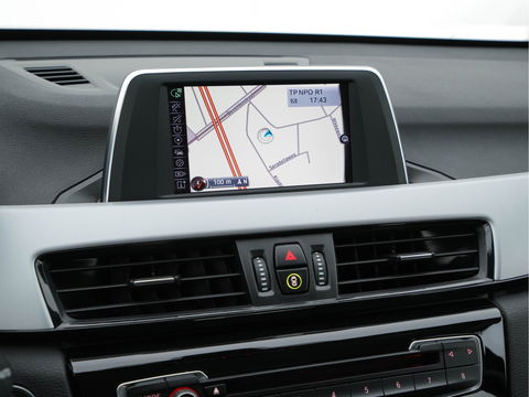 BMW X1 sDrive16d Centennial Executive *NAVI-FULLMAP | FULL-LED | ECC | PDC | CRUISE | TOWBAR | COMFORT-SEATS |  17''ALU *