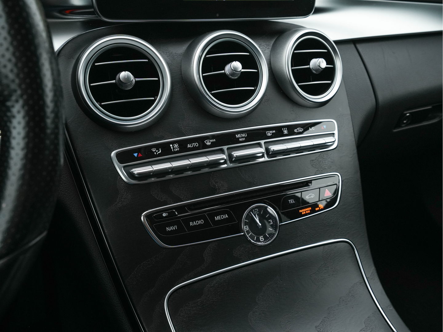 Mercedes-Benz C-Klasse Estate 350 e Lease Edition (INCL-BTW) Aut. *AIRMATIC | ARTICO-FULL-LEATHER | COMAND-NAVI | FULL-LED | CAMERA | MEMORY-SEATS | ECC | PDC | CRUISE | AMBIENT-LIGHT*