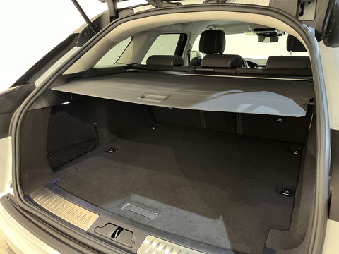 Land Rover Range Rover Velar 2.0 P400e PHEV / 20" LMV / Alcantara / 40.150 KM !!