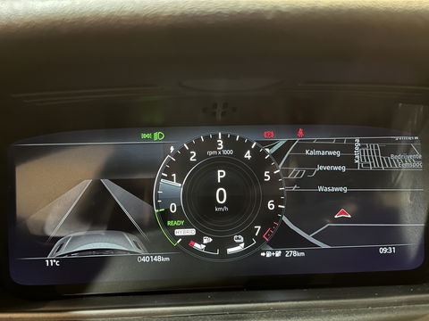 Land Rover Range Rover Velar 2.0 P400e PHEV / 20" LMV / Alcantara / 40.150 KM !!
