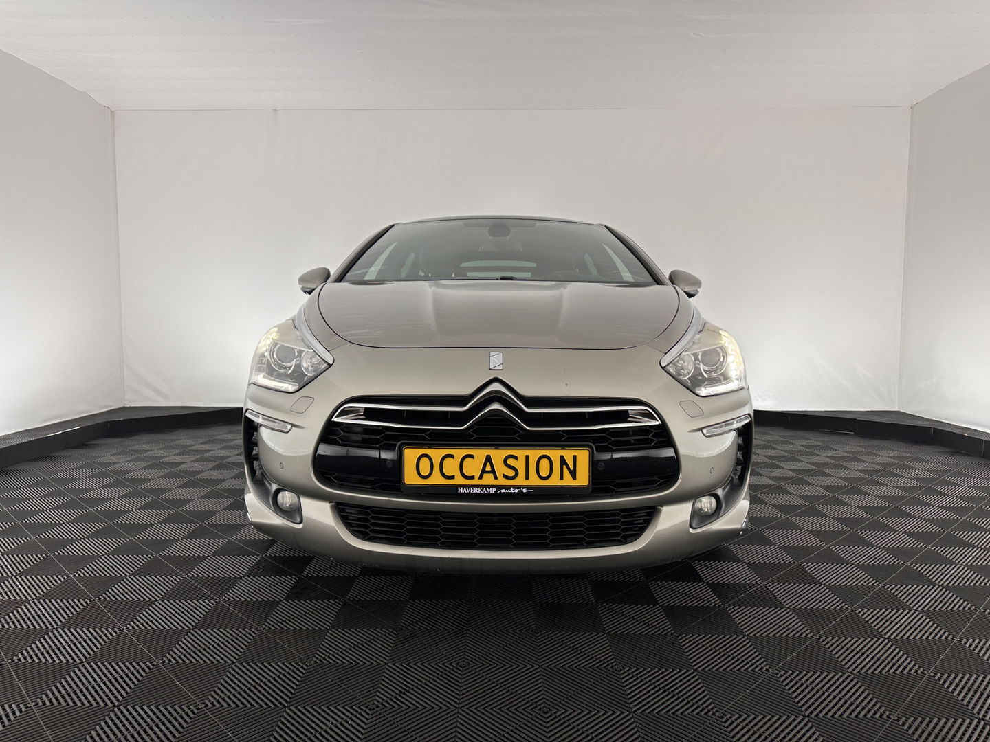 Citroën DS5 2.0 Hybrid4 Business Executive AWD Aut. *PANO | XENON | FULL-LEATHER| MEMORY-PACK | NAVI-FULLMAP | KEYLESS | CAMERA | HEAD-UP | MASSAGE | CRUISE | SPORT-SEATS | 17"ALU*