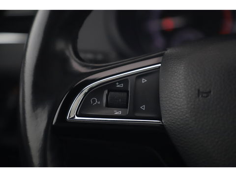 Škoda Octavia 1.0 TSI Greentech Business Edition 116PK Panoramadak 16 inch Panoramadak Navigatie Clima Cruise Parkeersensor Carplay Android LED