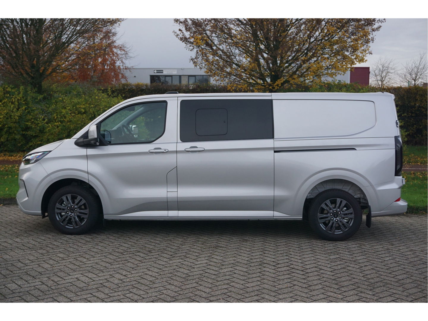 Ford Transit Custom 320L 170PK DC Limited AUT BPM VRIJ!! Navi, ACC, Trekhaak, 360° Cam, 17" LM, 2x Schuifdeur!! NR. 563