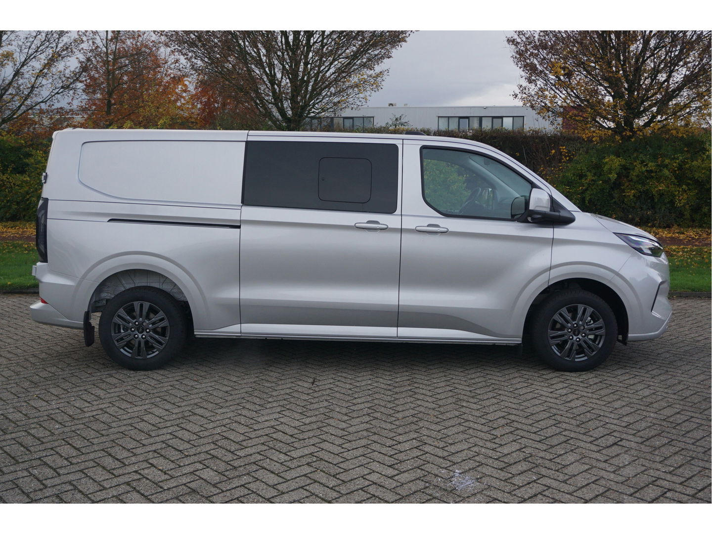 Ford Transit Custom 320L 170PK DC Limited AUT BPM VRIJ!! Navi, ACC, Trekhaak, 360° Cam, 17" LM, 2x Schuifdeur!! NR. 563
