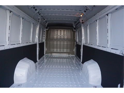 Peugeot Boxer Heavy 2.2HDI L4H2 180PK EAT8 Automaat BPM VRIJ!! Cruise, Airco, 3.0T Trekgewicht!! Nr. 585