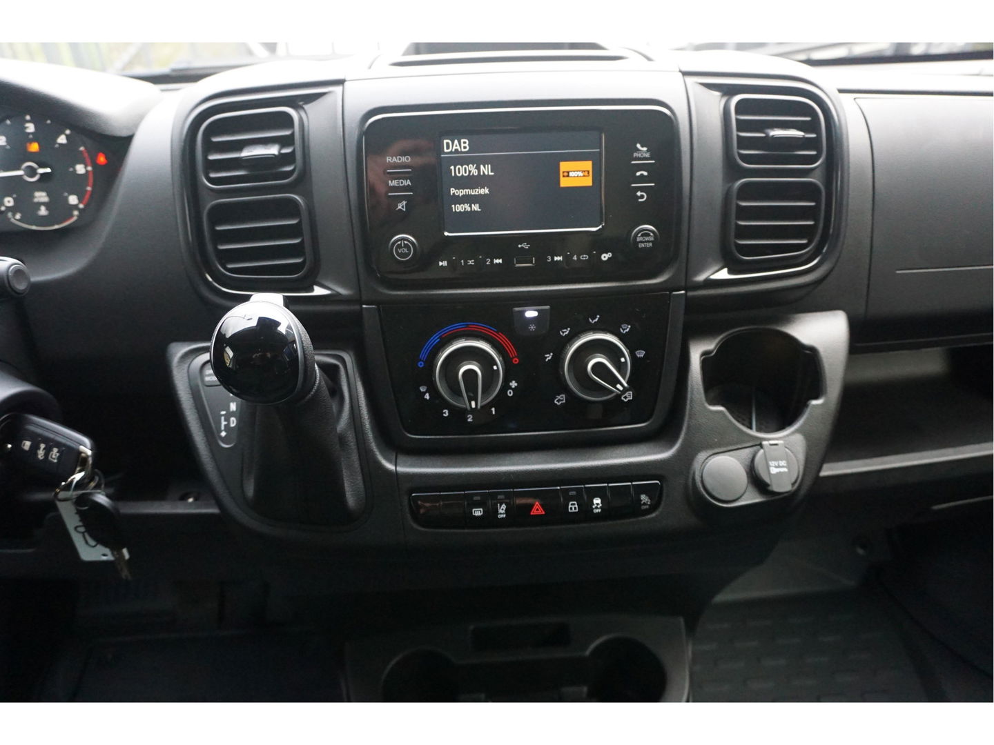 Citroën Jumper Heavy 2.2 180PK EAT8 Automaat L4H2 BPM VRIJ!! Airco, Camera, 3.0T Trekgewicht!! Nr. 584