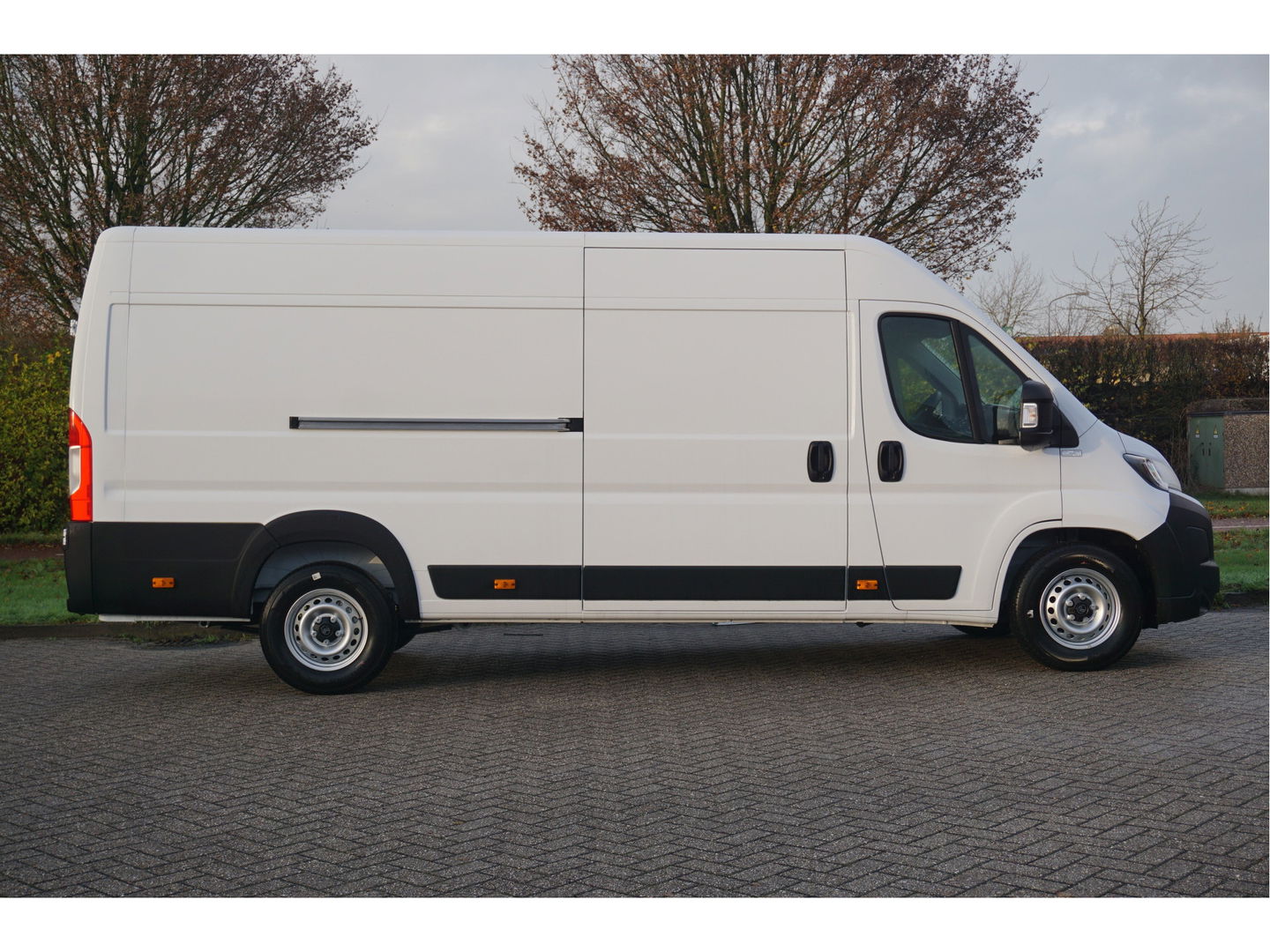Citroën Jumper Heavy 2.2 180PK EAT8 Automaat L4H2 BPM VRIJ!! Airco, Camera, 3.0T Trekgewicht!! Nr. 584