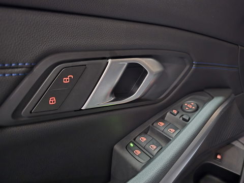 BMW 3-serie 330e M Sport Int. Widescreen LED PDC LM