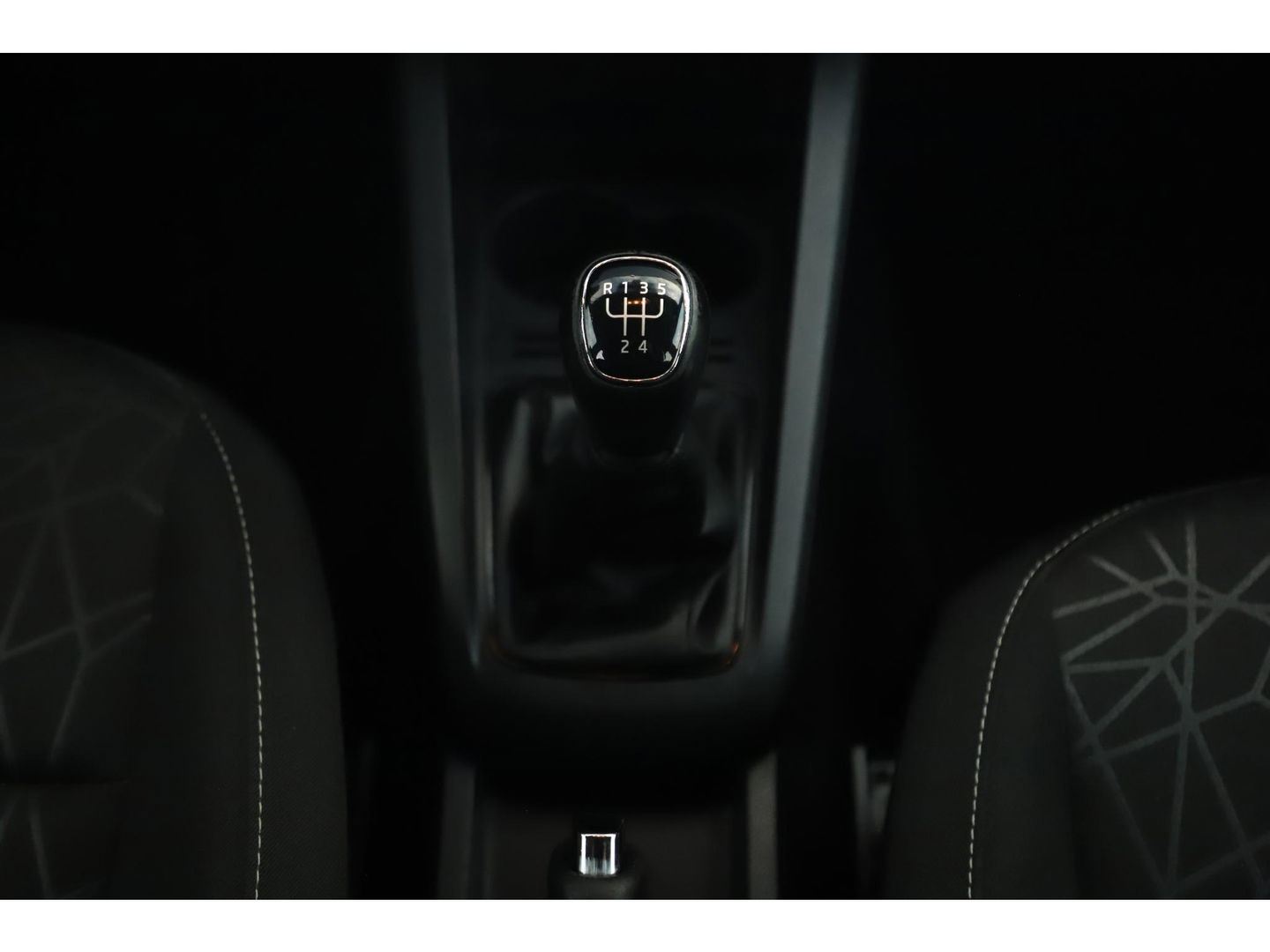 Škoda Fabia Combi 1.0 TSI Clever 95PK Trekhaak Navigatie Carplay Android 15 inch LMV Clima Cruise Parkeersensor