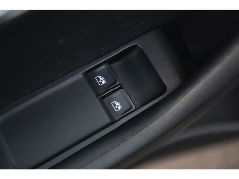 Škoda Fabia Combi 1.0 TSI Clever 95PK Trekhaak Navigatie Carplay Android 15 inch LMV Clima Cruise Parkeersensor