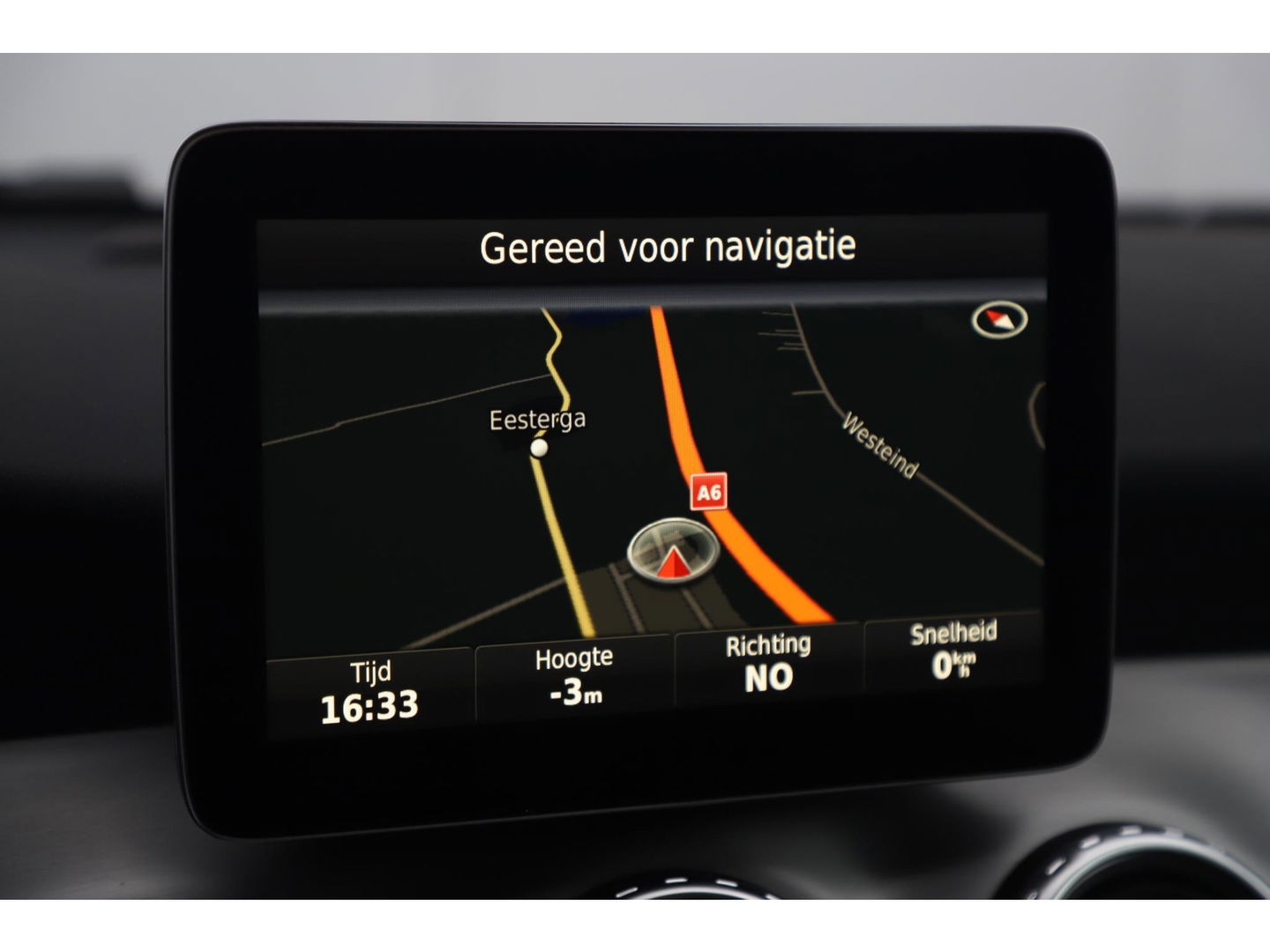 Mercedes-Benz GLA 180 AMG Night Automaat Xenon LED Carplay Half Leder Navigatie 18 inch LMV Sfeerverlichting Sportstoelen
