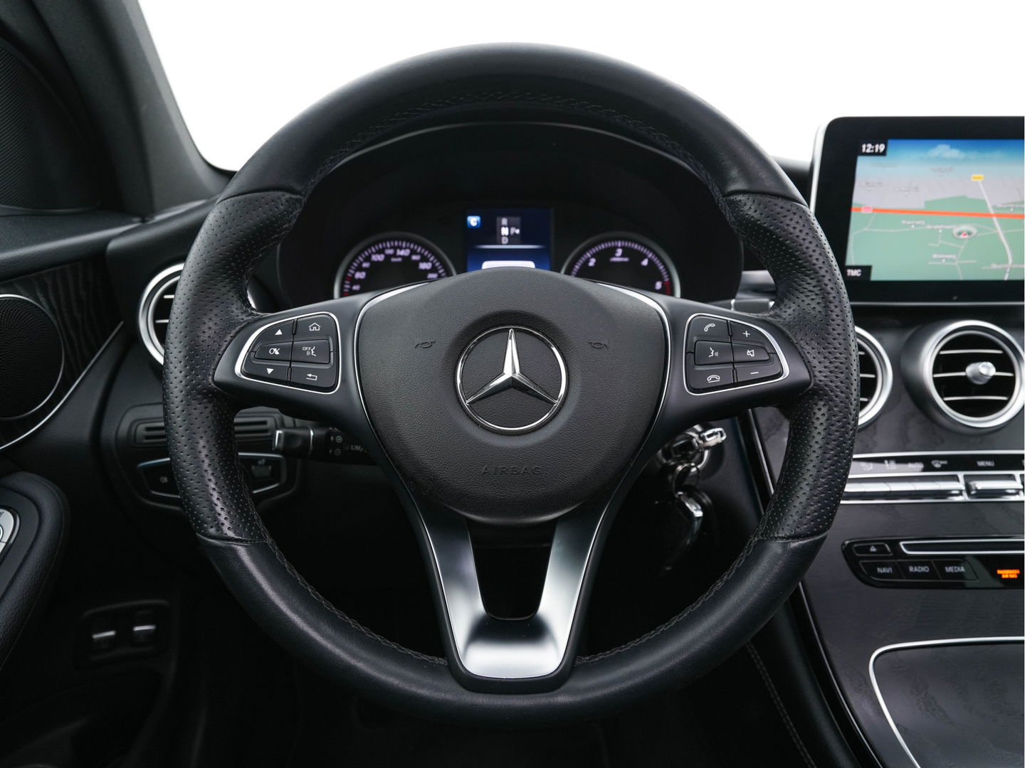 Mercedes-Benz GLC Coupé 350 d 4MATIC Premium Plus AMG-Sportpack Aut. *PANO | ARTICO-FULL-LEATHER | FULL-LED |  NAVI-FULLMAP | ECC | CAMERA | PDC | SHIFT-PADDLES | CRUISE | AMBIENT-LIGHT | TOWBAR | SPORT-SEATS | 20"ALU*