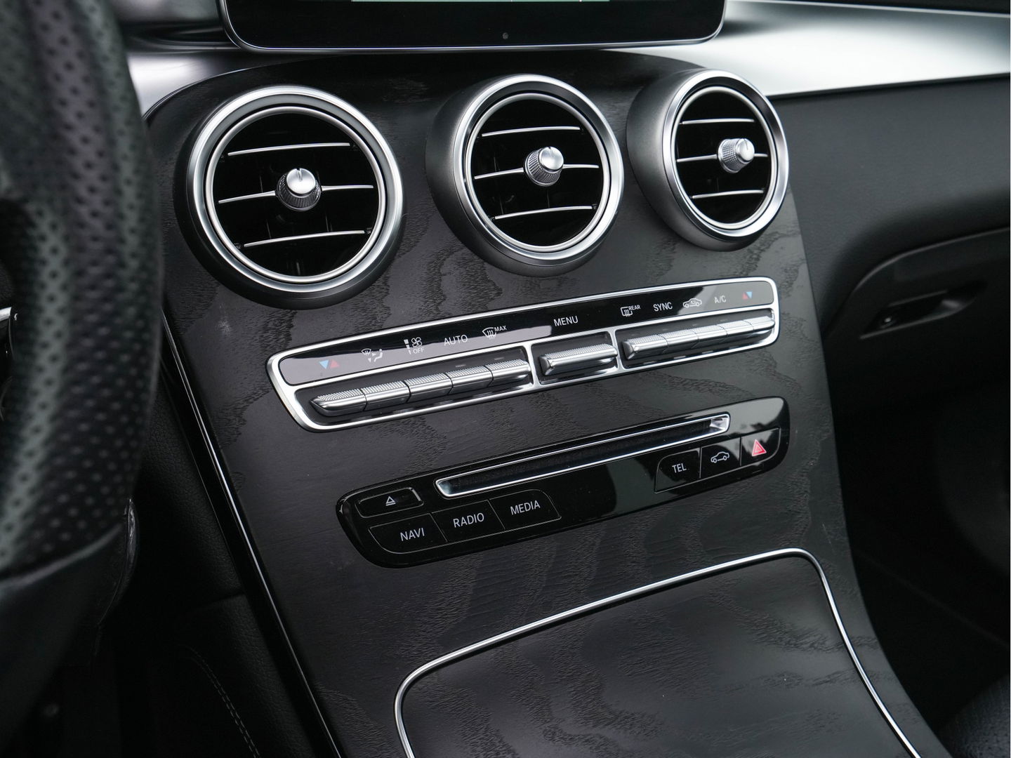 Mercedes-Benz GLC Coupé 350 d 4MATIC Premium Plus AMG-Sportpack Aut. *PANO | ARTICO-FULL-LEATHER | FULL-LED | NAVI-FULLMAP | ECC | CAMERA | PDC | SHIFT-PADDLES | CRUISE | AMBIENT-LIGHT | TOWBAR | SPORT-SEATS | 20"ALU*