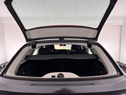 BMW 5 Serie Touring 518d Executive Aut. *NAVI-FULLMAP | XENON | LANE-ASSIST |  TOWBAR | ECC | PDC | CRUISE | COMFORT-SEATS | 17''ALU*
