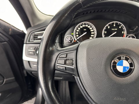 BMW 5 Serie Touring 518d Executive Aut. *NAVI-FULLMAP | XENON | LANE-ASSIST |  TOWBAR | ECC | PDC | CRUISE | COMFORT-SEATS | 17''ALU*